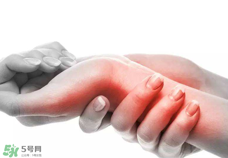 風(fēng)濕是痛風(fēng)嗎？風(fēng)濕跟痛風(fēng)有什么區(qū)別？