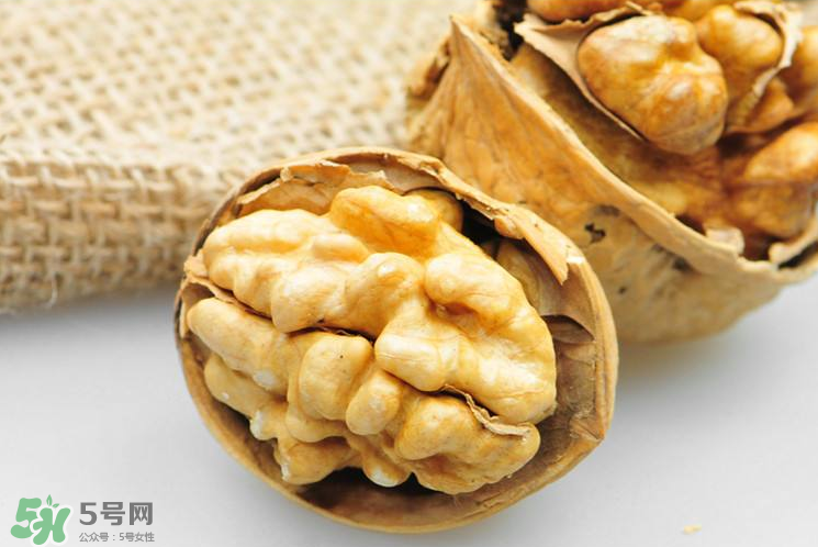 核桃開(kāi)裂怎么辦？核桃為什么會(huì)開(kāi)裂？