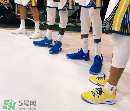 under armour curry 4 low warriors什么時候發(fā)售？