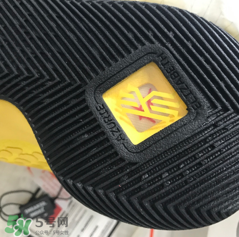 nike kyrie3 mamba mentality怎么樣？歐文3李小龍配色開箱測(cè)評(píng)