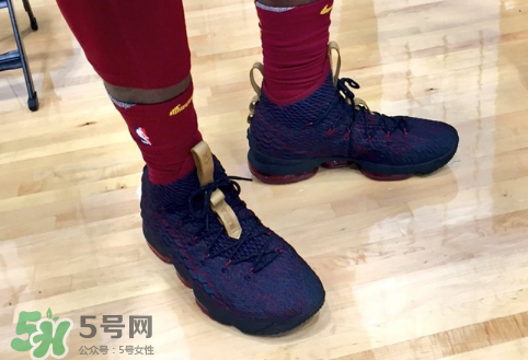 nike lebron 15 cavs實物什么樣？