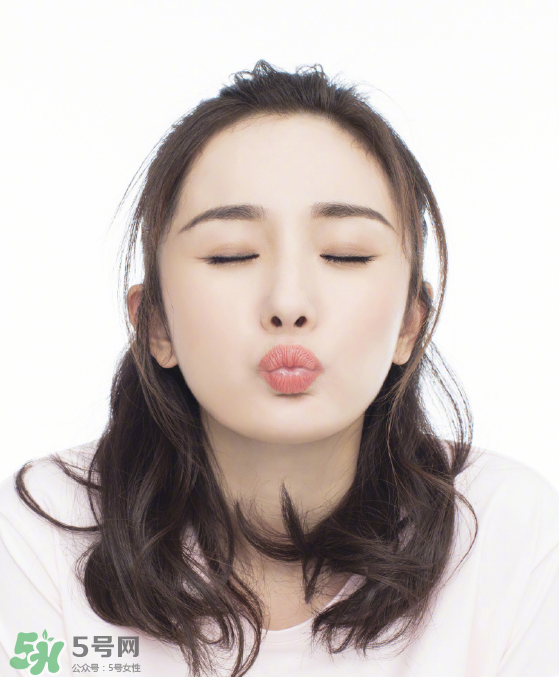 墊下巴會(huì)顯得臉小嗎？墊下巴會(huì)一直婆婆嘴嗎？