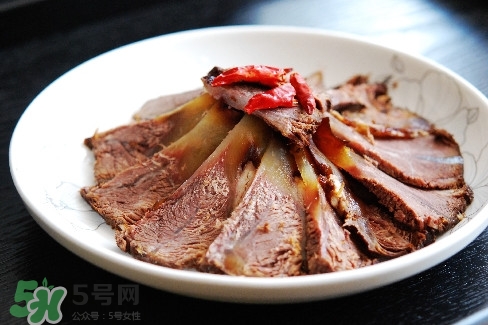 牛腱子肉是哪個部位？醬牛肉都要用什么材料