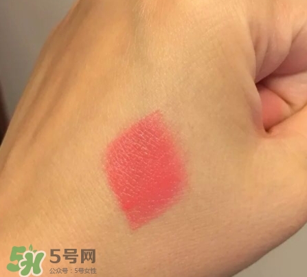 雅詩蘭黛戀愛唇膏怎么打開？雅詩蘭黛戀愛唇膏怎么用
