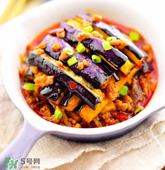 茄子把煮水能治咳嗽嗎？茄子怎么做好吃？