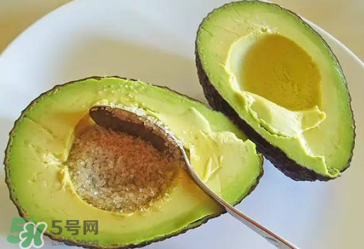 牛油果為什么苦?帶有黑線的牛油果怎么吃最好？