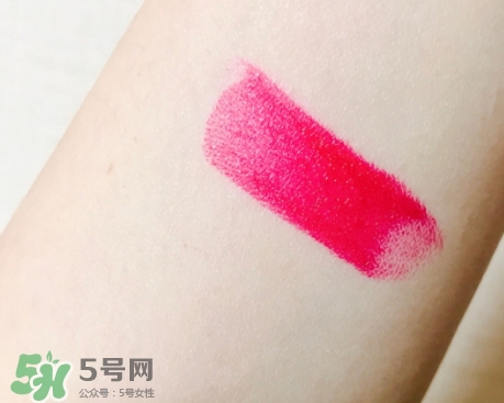 蘭蔻菁純唇膏小紅色是什么顏色？蘭蔻小紅色好看嗎