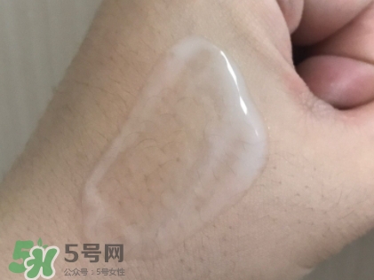 olay臻粹系列小臉精華多少錢？olay小臉精華適合年齡