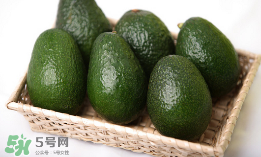 切開(kāi)的牛油果怎么保存？孕婦吃牛油果的好處