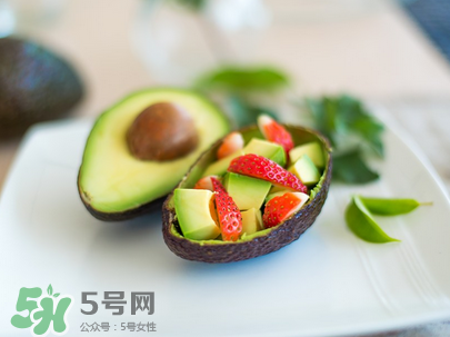 牛油果硬得能吃嗎？孕婦吃牛油果注意事項(xiàng)