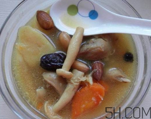 豬腳湯下奶嗎？豬腳湯怎么做好喝