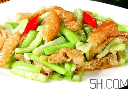 油條和什么炒好吃？油條可以炒什么菜？