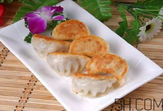煎餃怎么做不粘鍋？煎餃粘鍋怎么辦？