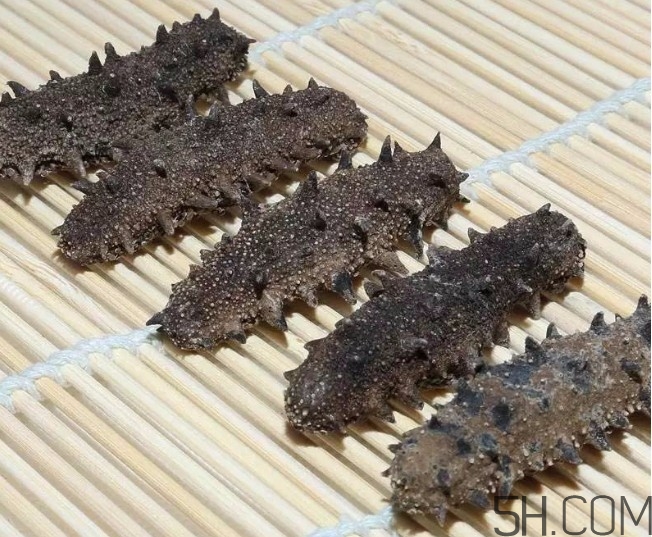 海參顏色深好還是淺好？海參顏色發(fā)白時(shí)怎么回事？