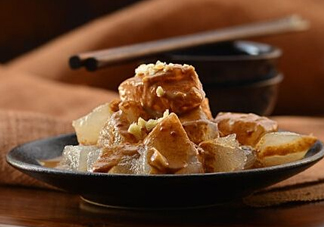 燜子是涼粉嗎？燜子是用什么做的？