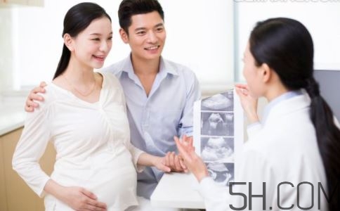 孕晚期真假宮縮怎么分辨？假性宮縮頻繁是快生了嗎？