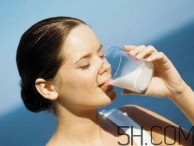 孕婦奶粉能和雞蛋一起吃嗎？喝孕婦奶粉的注意事項(xiàng)