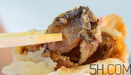鮑魚鮮肉月餅多少錢？鮑魚鮮肉月餅?zāi)睦镔I？