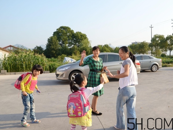 寶寶多大上幼兒園合適？寶寶上幼兒園早好嗎？