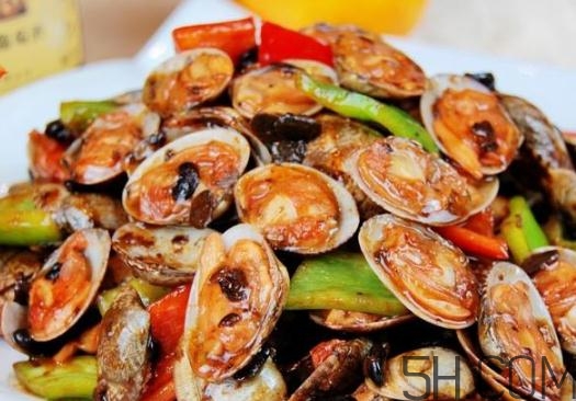 花甲吃多了會(huì)得結(jié)石嗎？吃花甲要注意什么？