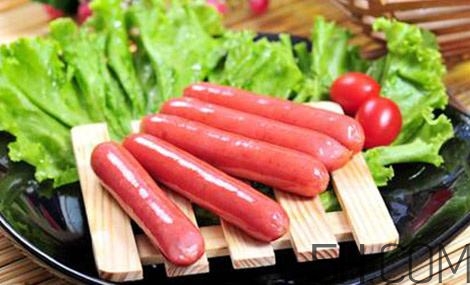 烤腸能用微波爐加熱嗎？烤腸能在微波爐里烤嗎？