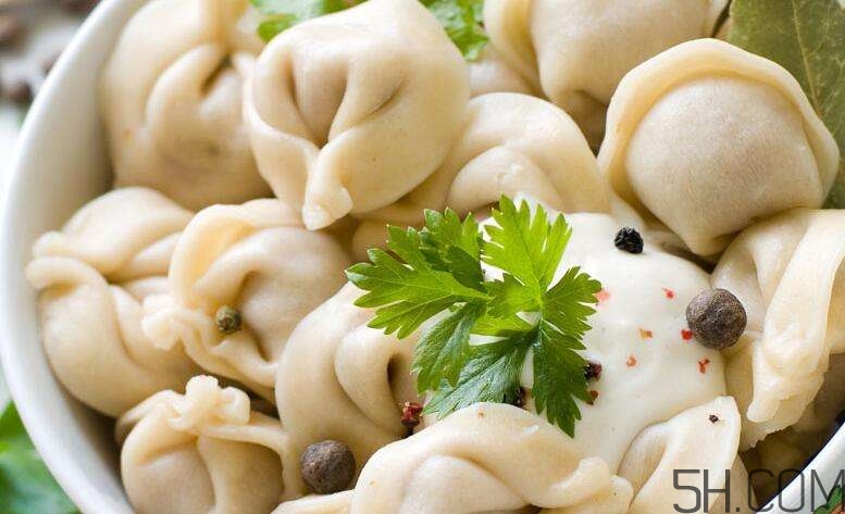 煮餃子開鍋煮皮還是餡？煮餃子蓋不蓋鍋蓋？