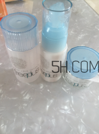 芳珂和芙麗芳絲哪個好？芙麗芳絲和芳珂fancl的區(qū)別