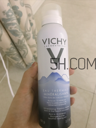 理膚泉噴霧和薇姿噴霧哪個好？理膚泉和薇姿噴霧測評