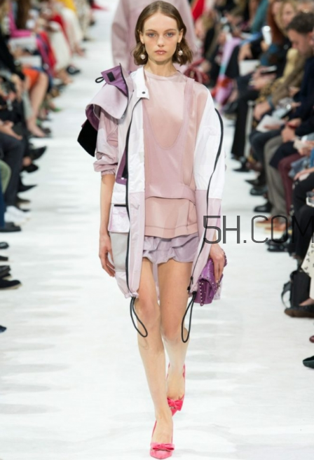 valentino2018春夏系列怎么樣_好看嗎？