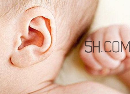 耳朵會(huì)感染腳氣嗎？耳朵感染腳氣怎么治