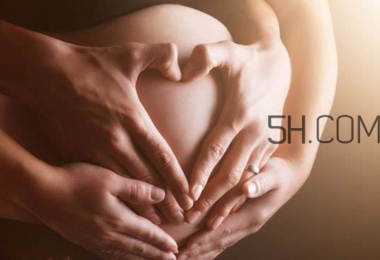 孕晚期同房有助于生產(chǎn)嗎？孕晚期同房對(duì)胎兒有影響嗎？