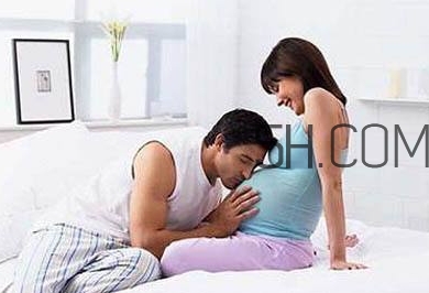 孕晚期同房有助于生產(chǎn)嗎？孕晚期同房對(duì)胎兒有影響嗎？
