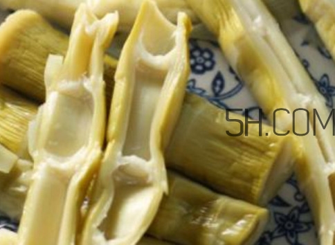 扁尖發(fā)紅還能吃嗎？扁尖什么人不能吃