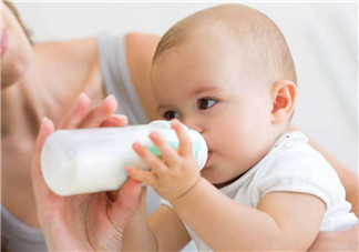 哺乳期不能吃什么食物？奶水多寶寶吃不完怎么辦？