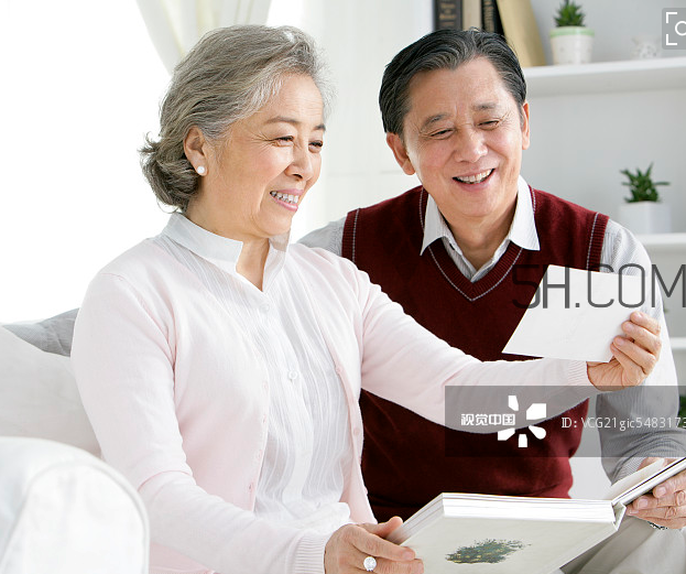 頸椎病能游泳嗎？頸椎病能引起胸疼嗎？
