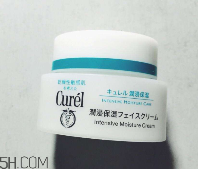 珂潤(rùn)面霜適合夏天用嗎？夏天用珂潤(rùn)面霜會(huì)油嗎？