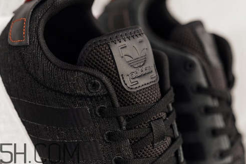 adidas nmd r2 future harvest萬圣節(jié)配色實物什么樣？