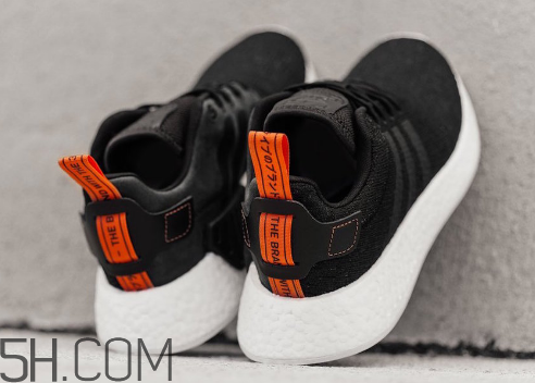 adidas nmd r2 future harvest萬圣節(jié)配色實物什么樣？