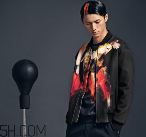 太平鳥衣服檔次怎么樣？太平鳥衣服貴嗎？