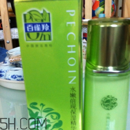 百雀羚乳液怎么打開？百雀羚乳液瓶蓋怎么開