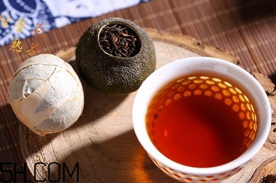 小青柑會(huì)上火嗎？小青柑整個(gè)泡和掰開(kāi)泡味道有什么區(qū)別？