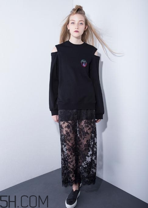 地素衣服適合什么人？地素衣服的質(zhì)量怎么樣？