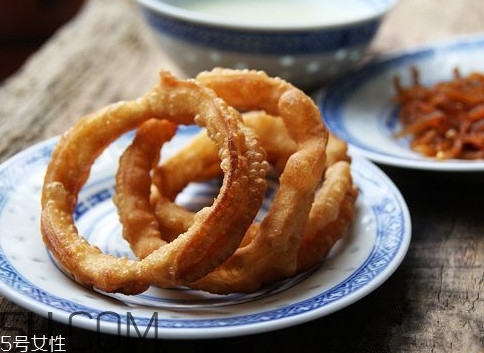 焦圈兒是什么？焦圈和油條有什么區(qū)別