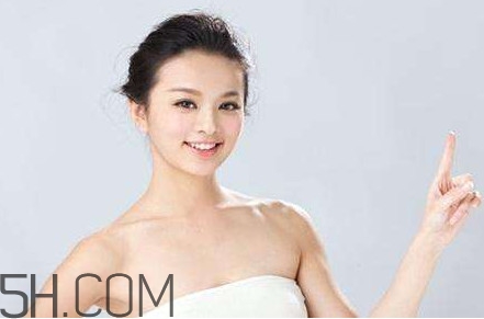 醋洗頭能治白發(fā)嗎？醋洗頭有什么壞處