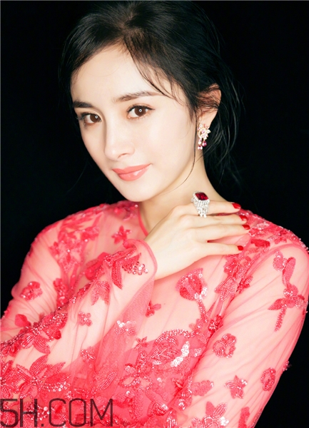 灰指甲能照顧嬰兒嗎？灰指甲能吃海鮮嗎？