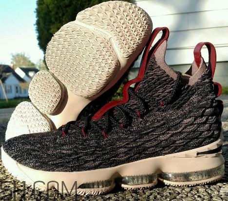 nike lebron 15 pride of ohio俄亥俄的驕傲什么時候發(fā)售？