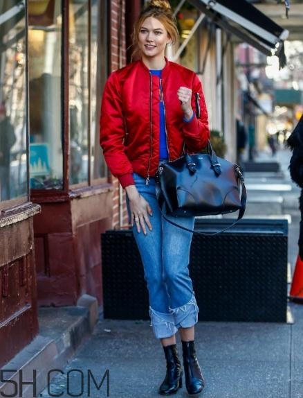 紅色衣服褪色怎么補救？紅色衣服掉色如何處理？