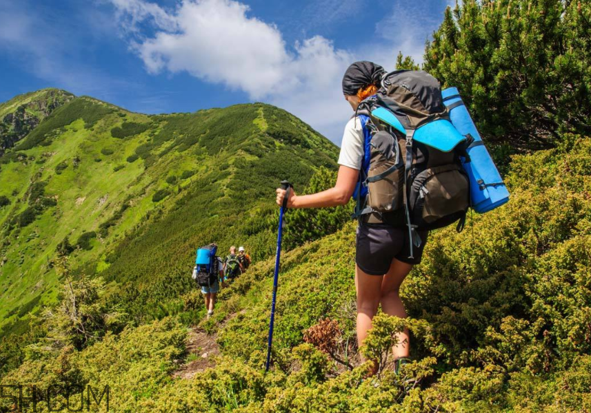 下雪爬山要準(zhǔn)備什么？爬山后小腿疼怎么按摩？