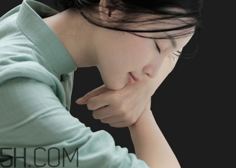 百雀羚保濕噴霧怎么用？百雀羚保濕噴霧使用心得