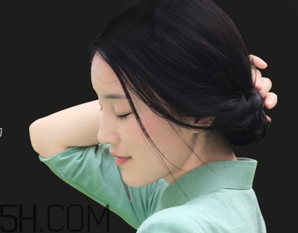 百雀羚保濕噴霧怎么用？百雀羚保濕噴霧使用心得